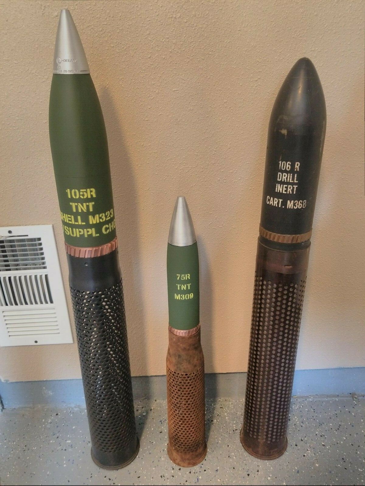 3D Printed 105mm M323 Recoilless Rifle Shell - 105R