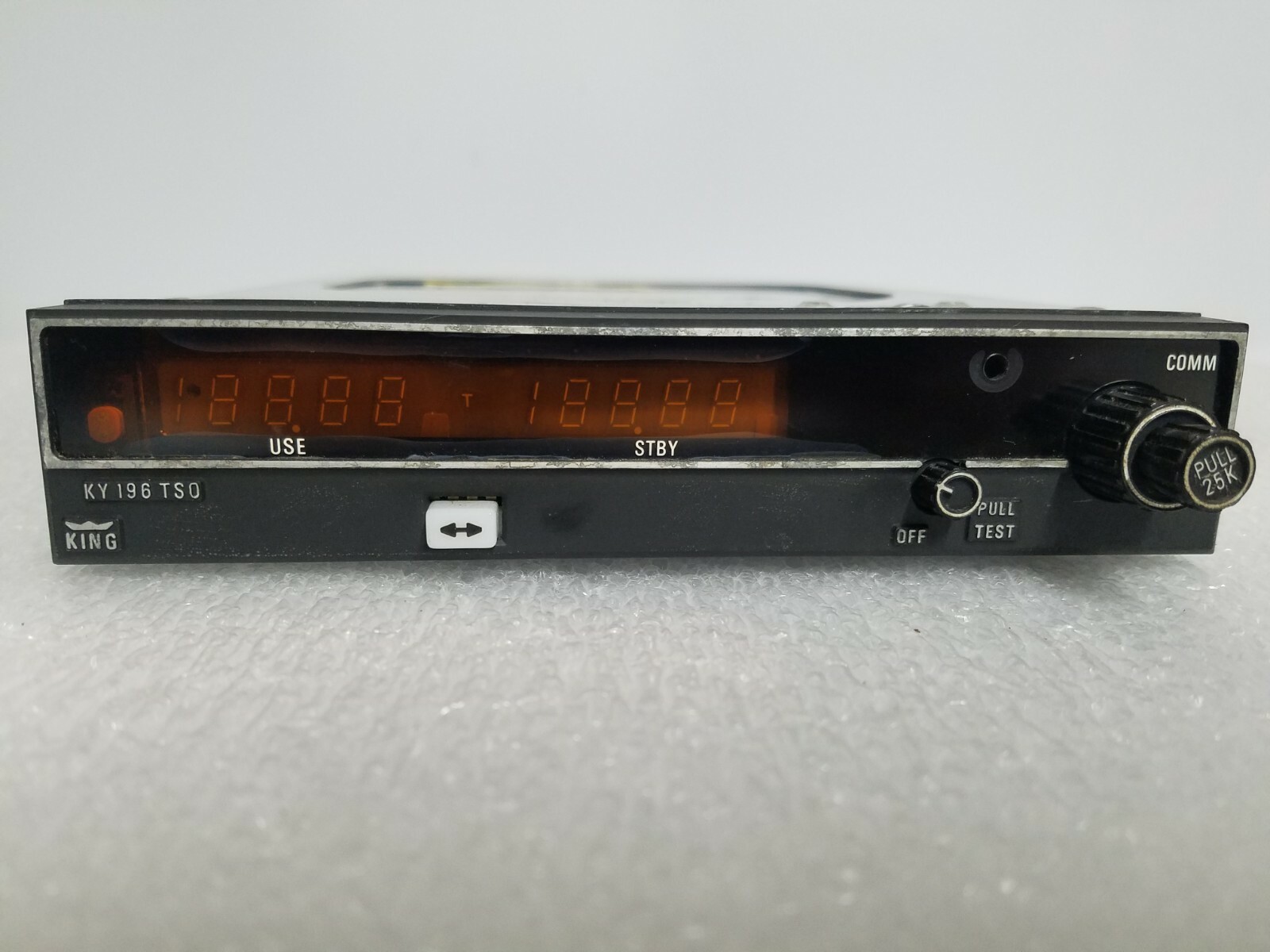 Bendix King KY 196 TSO Communication Transceiver P/N 064-1019-00 28v with Tray.