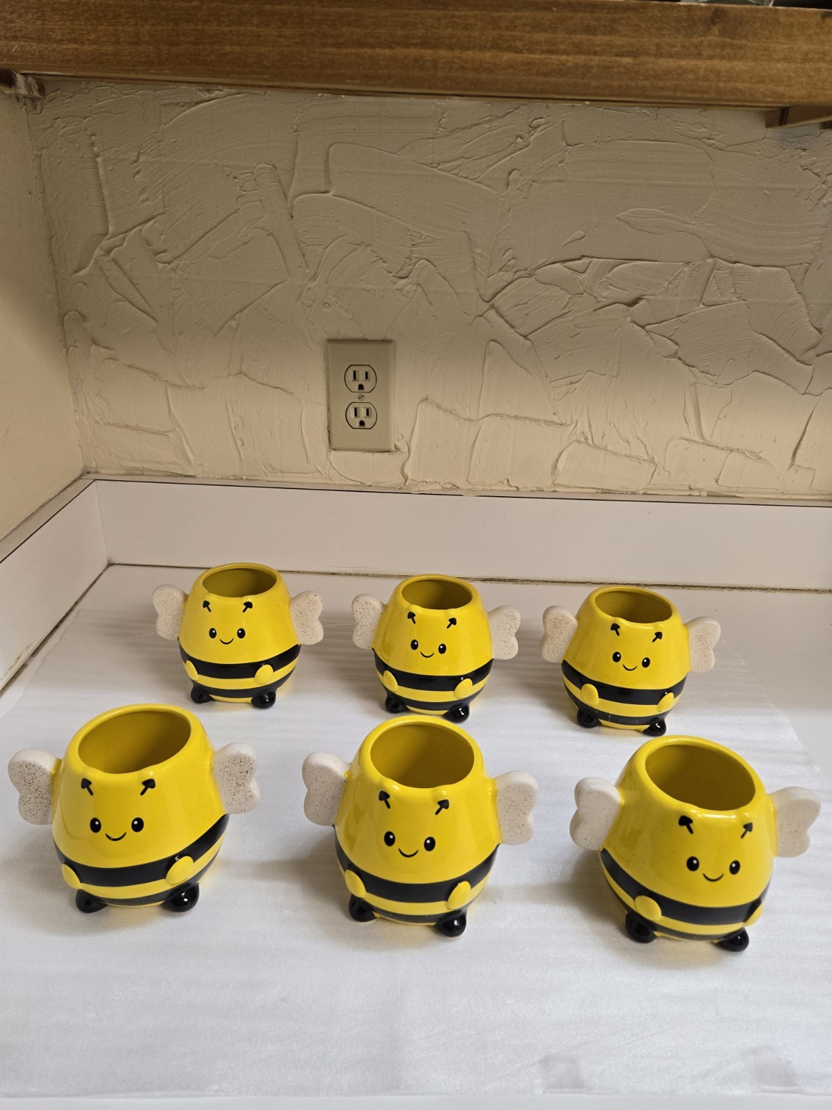 Belavi Bee Planter NWT $10 Each
