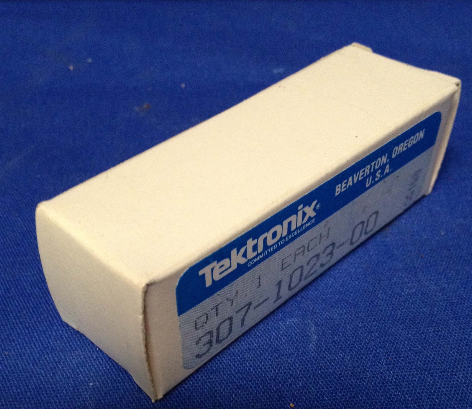 TEKTRONIX 307-1023-00 DUMMY LOAD  NEW IN BOX
