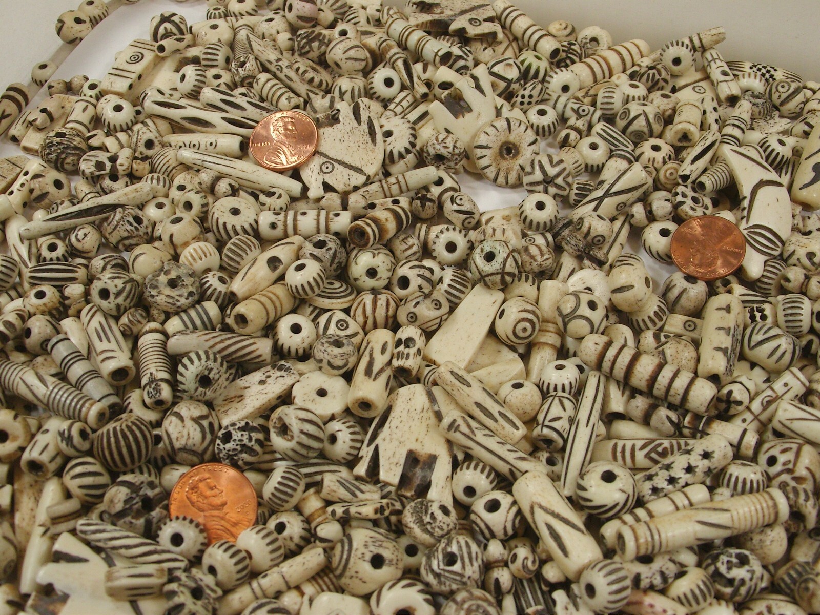 4 Pounds Assorted Water Buffalo Bone Beads / Scrap Pieces / Left Overs Bulk (Z5)