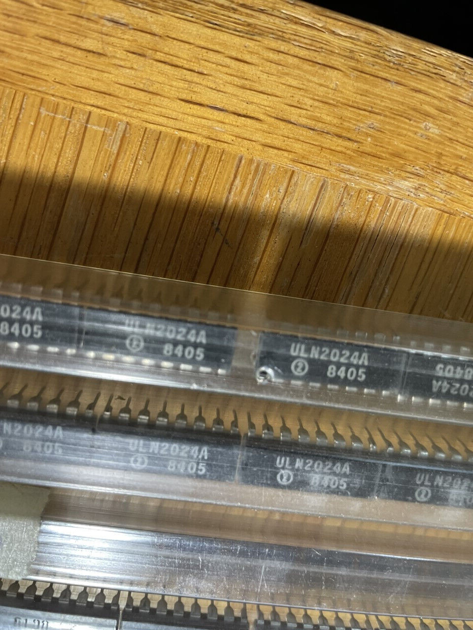 FIVE (5)  ULN2024A High-voltage, high-current Darlington Drivers, 16 pins DIP
