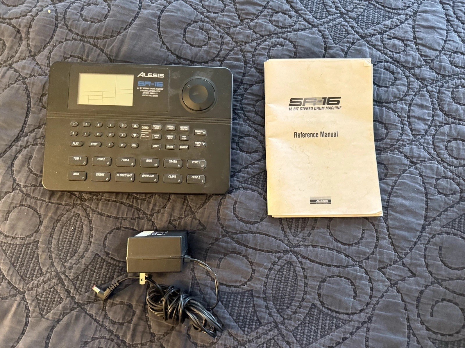 Alesis SR16 Digital Drum Machine