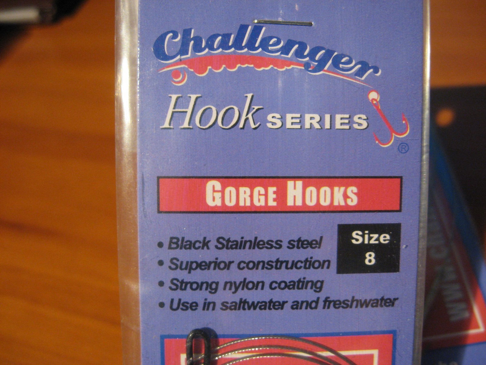 6 Wire Snelled Challenger Gorge Fish Hooks With Baiting Needle - Size 8