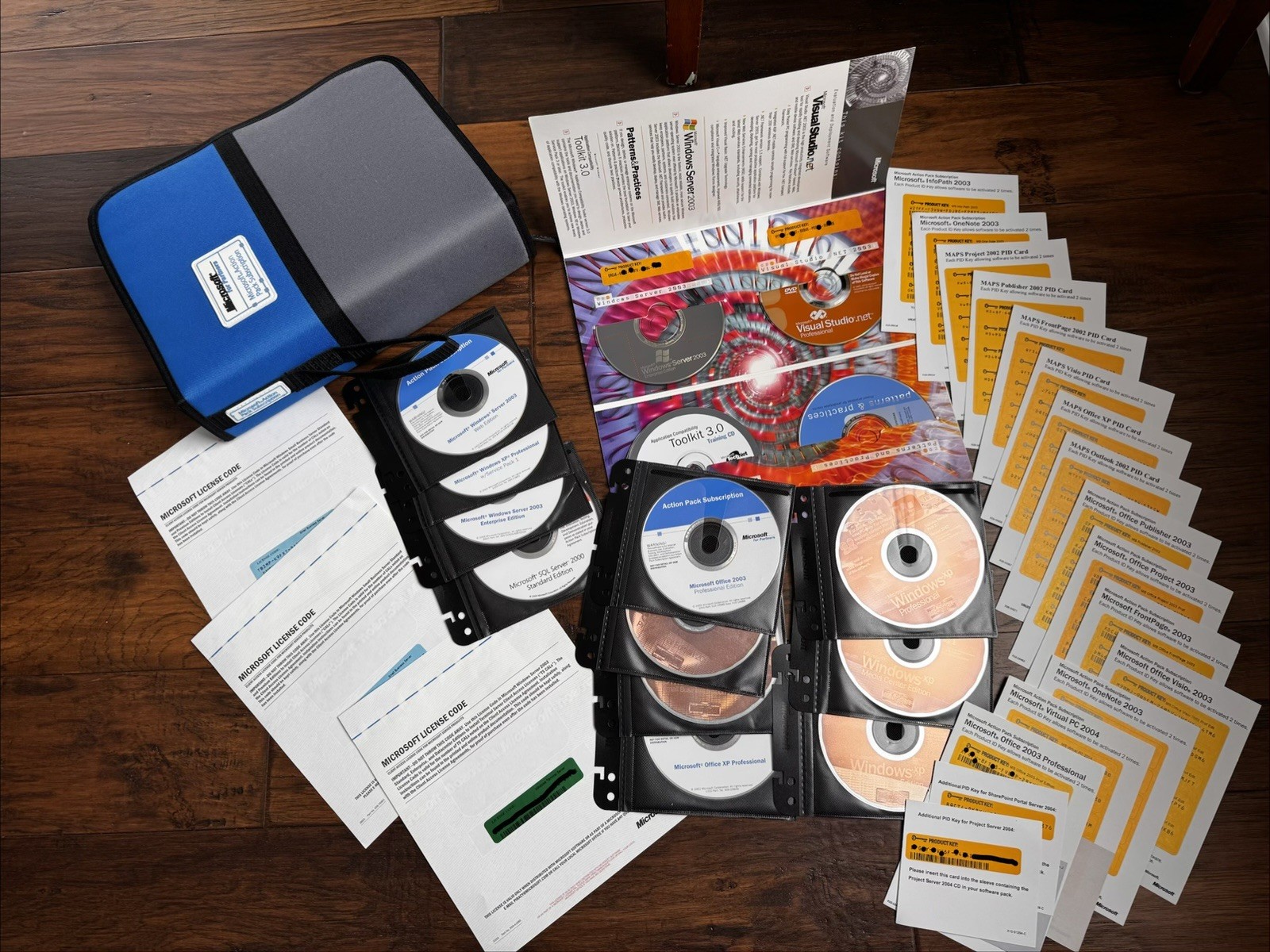 Microsoft Action Pack Subscription Partner Program: 17 CD's Lot & 91 Keys