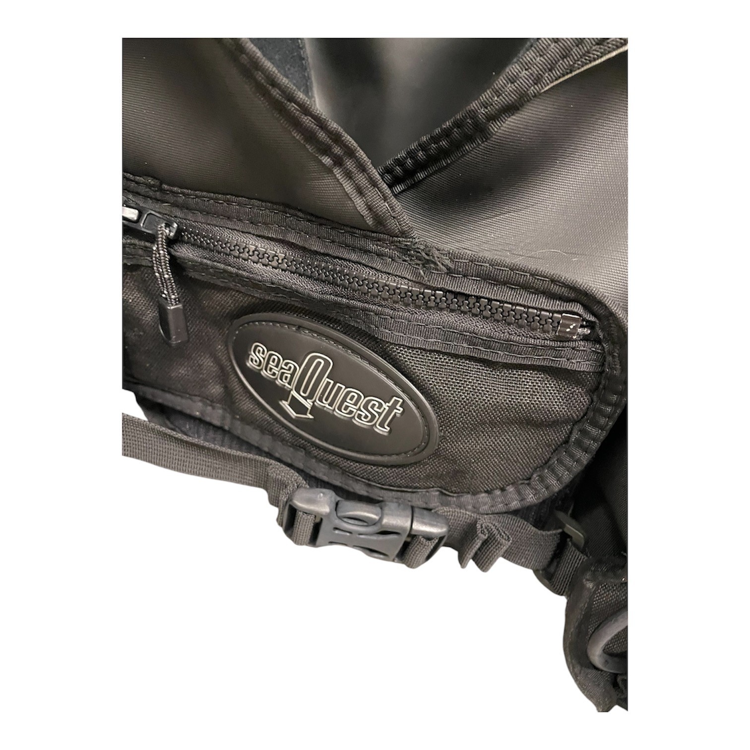 SeaQuest ML Scuba Diving BCD Buoyancy Compensator w/AirSource USED