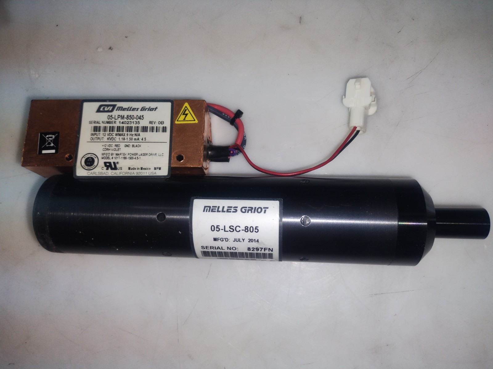 Melles Griot 05-LSC-805 Laser 05-LPM-850-045 Power Supply.