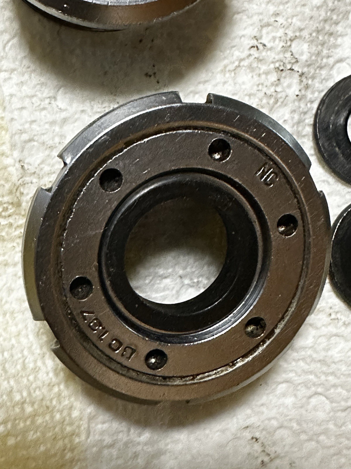Shimano Japan 68mm Square Taper Bottom Bracket. 122.5 Spindle.