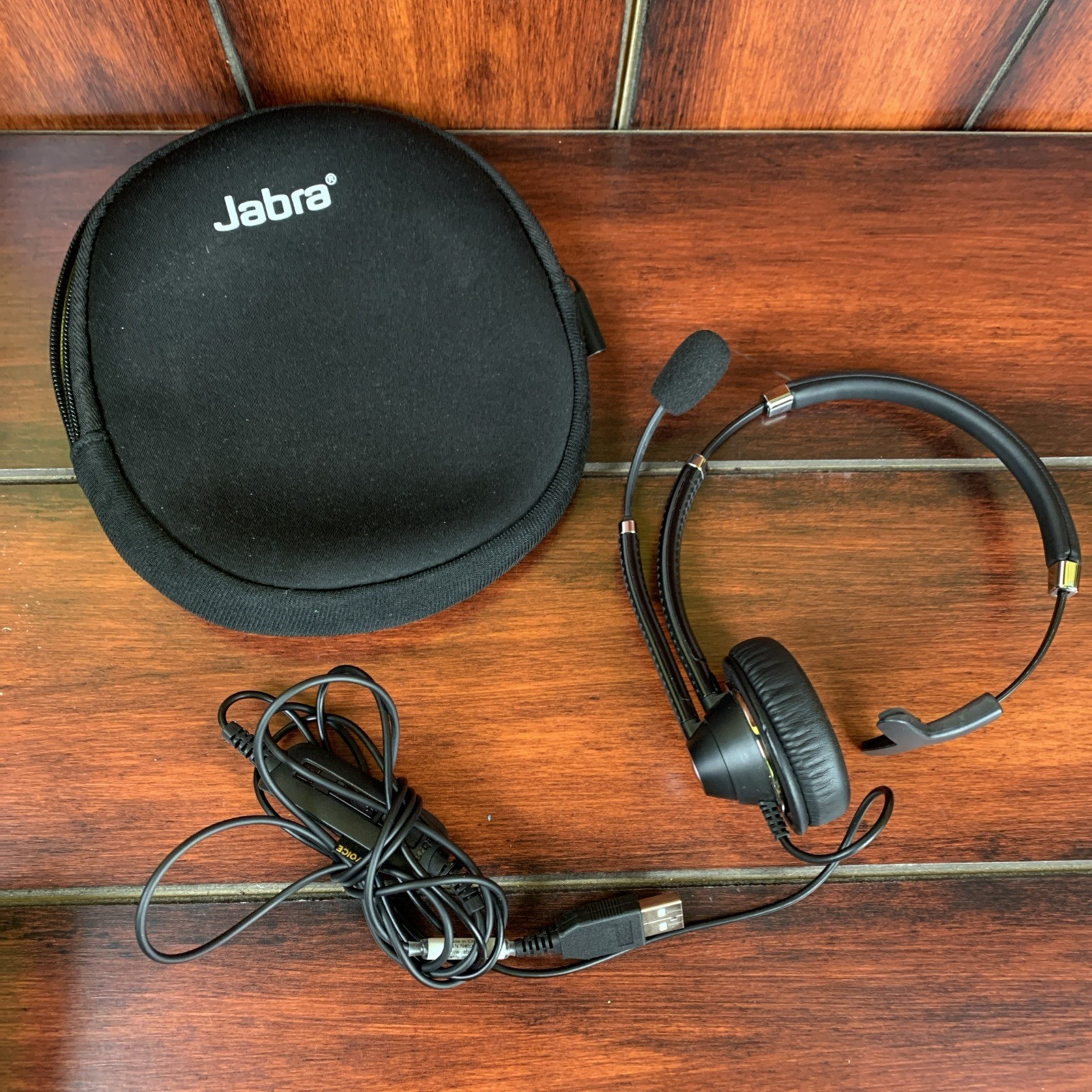 Jabra UC VOICE 750 MS Mono Dark Black Headset Working with case