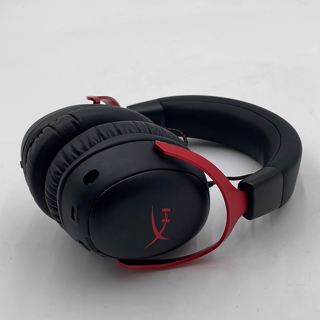 HyperX Cloud III S – Wireless Gaming Headset Black/Red - NO DONGLE