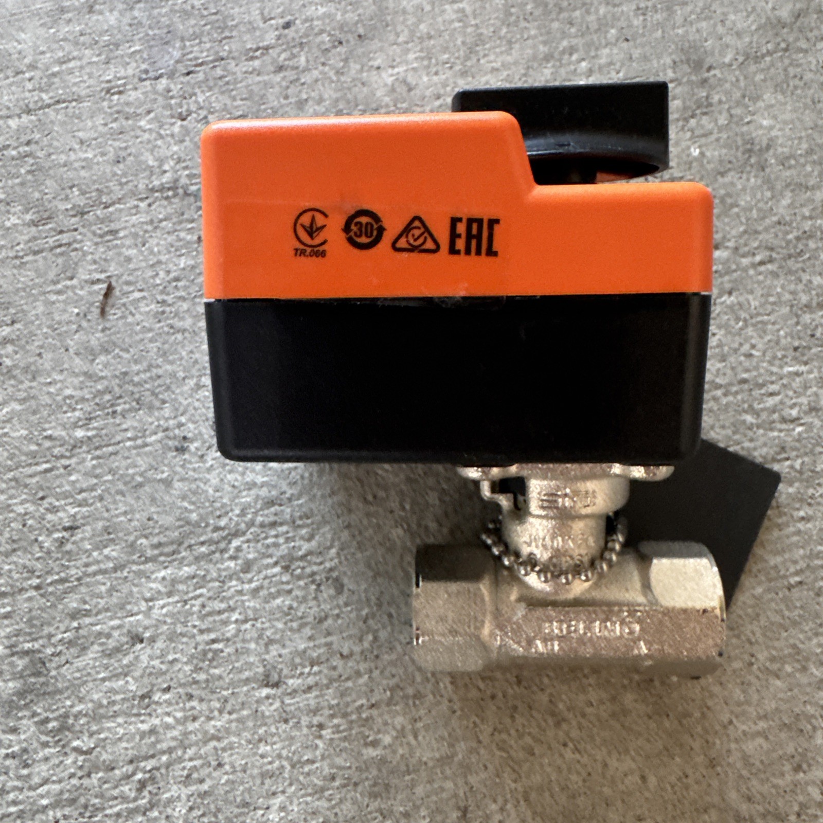 BELIMO 1/2" Control Valve Assembly B210B+TR24-3-T w/ Floating/3-Point Actuator