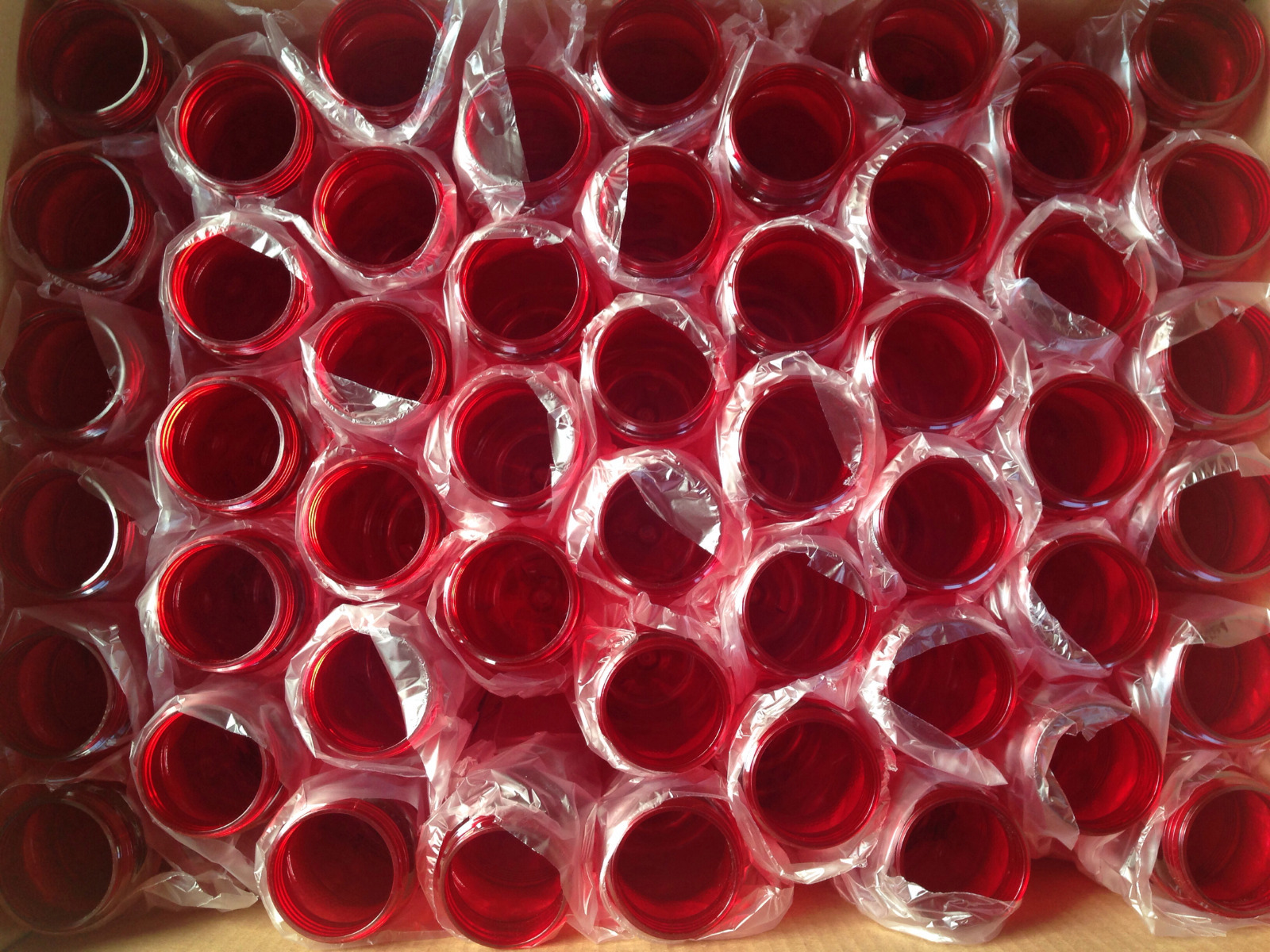 100 Bulk Pack 24 Ounce Red Water Bottles USA Made NEW