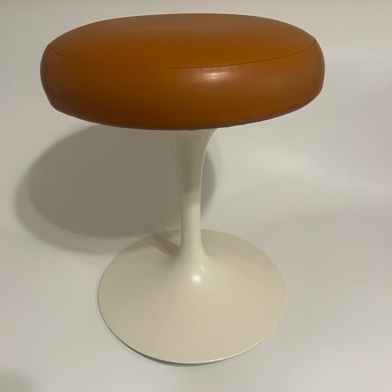 Knoll Stool Tulip Early Vintage Eero Saarinen Tangerine Orange Space Age Nice