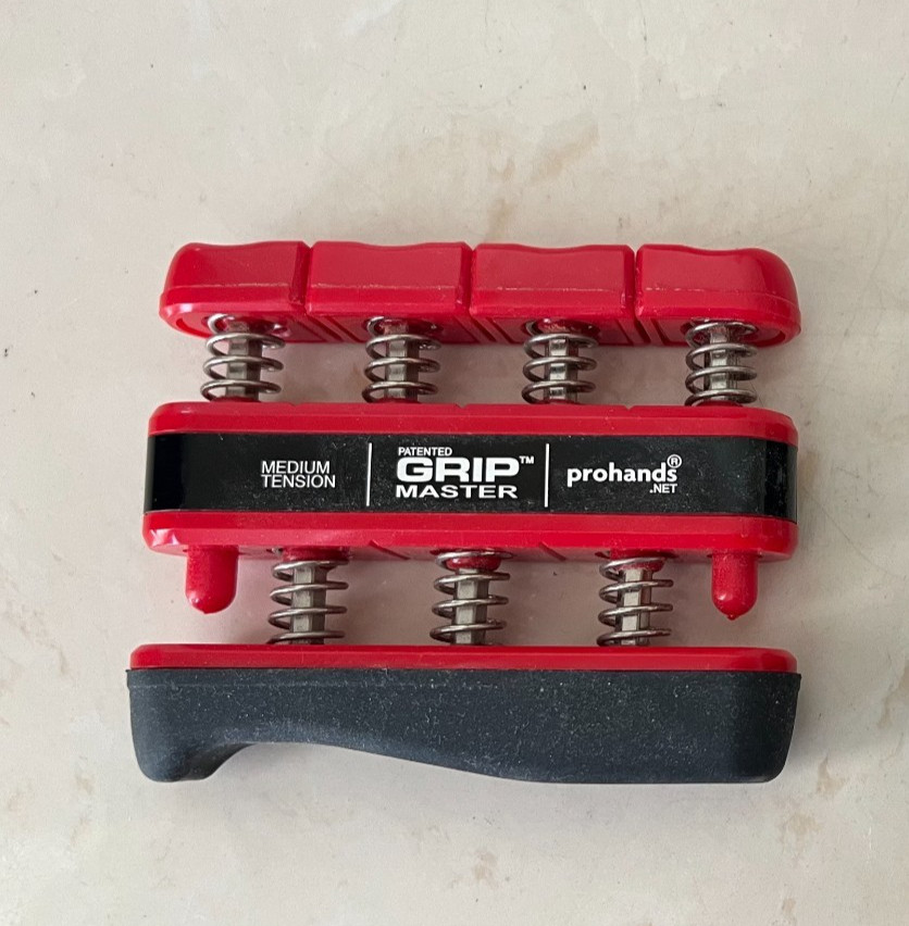 GRIP MASTER 10-0741 3.0lbs 1.4kgs Resistance Medium Tension Hand+Finger Exercise