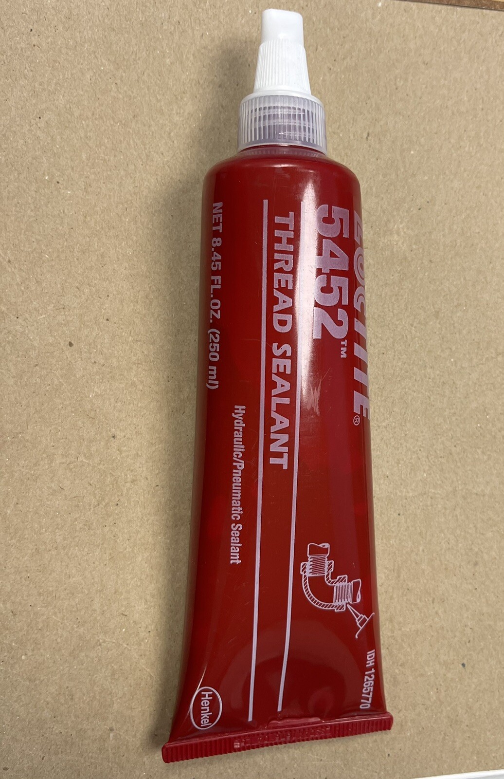 IDH  1265770 Pipe Sealant, Loctite 5452 (250ml)