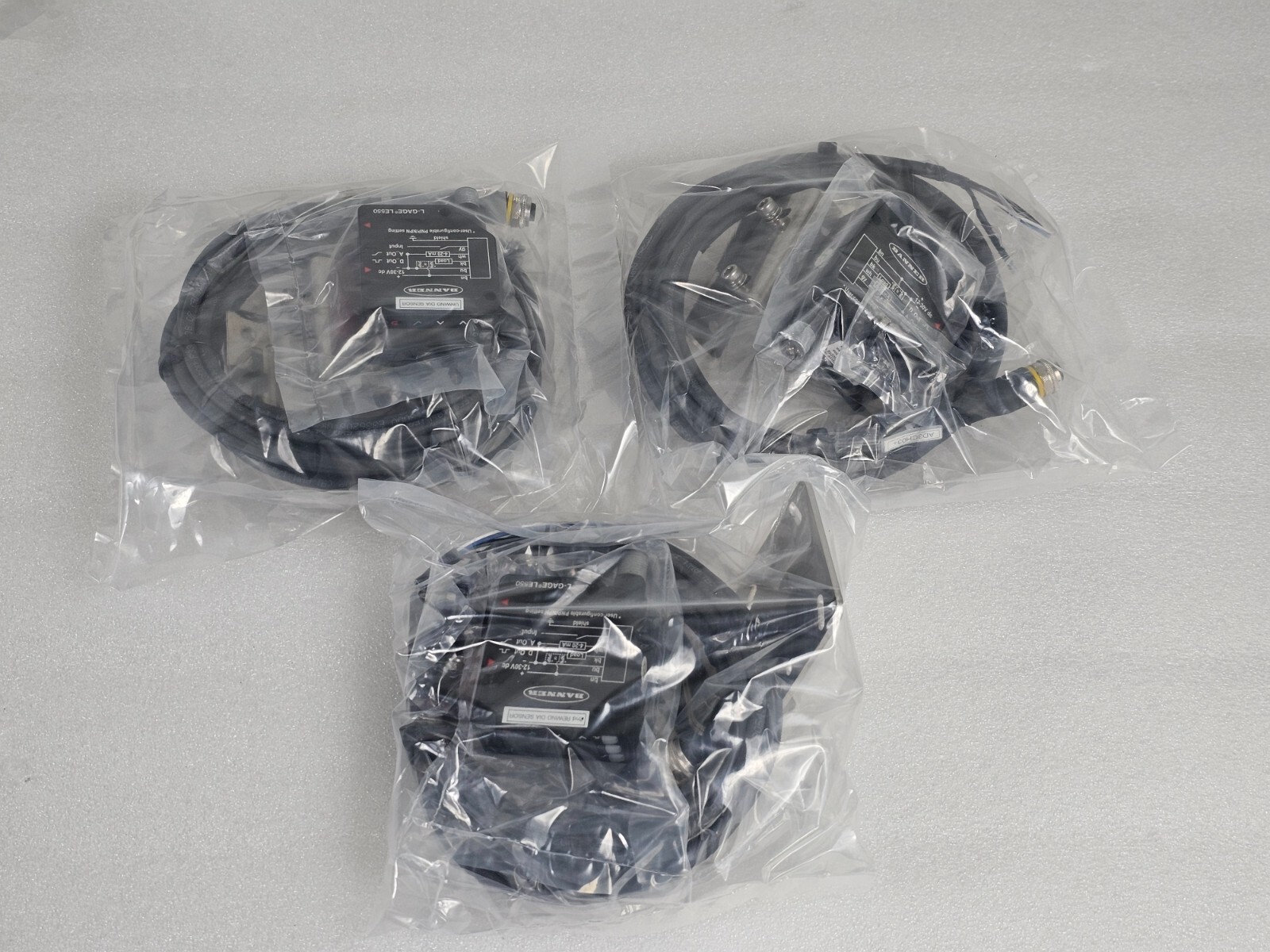 1PC BANNER L-GAGE LE550 Displacement Sensor