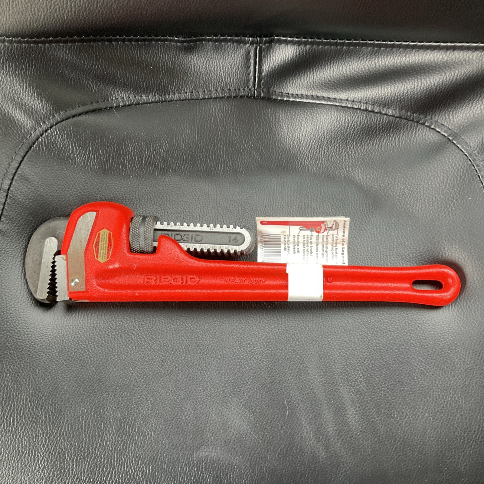Ridgid Heavy-Duty Straight Pipe Wrench Red model 14" Cat No. 31020 Made in USA