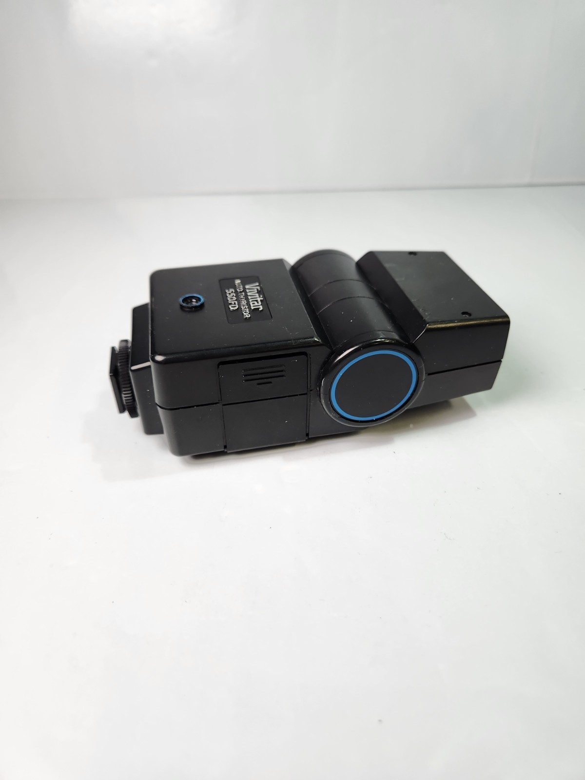 Vivitar Auto Thyristor Flash 550 FD Tested and Working