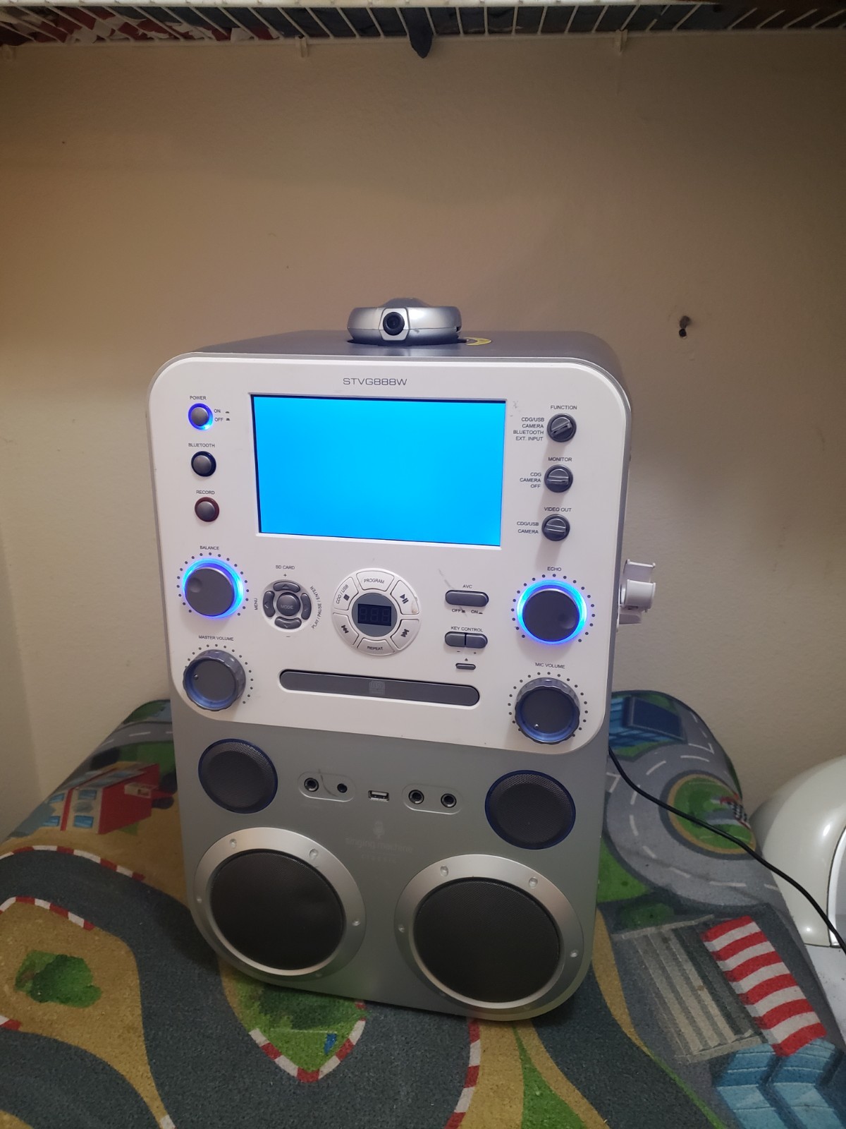 Singing Machine STVG888 Bluetooth Digital Audio Streaming Karaoke System