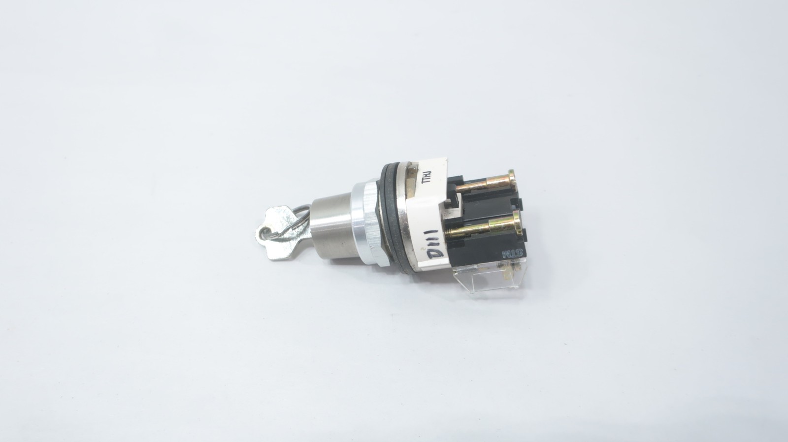 Allen Bradley 800T-H3208 30mm 2 Pos Selector Switch 600v-ac