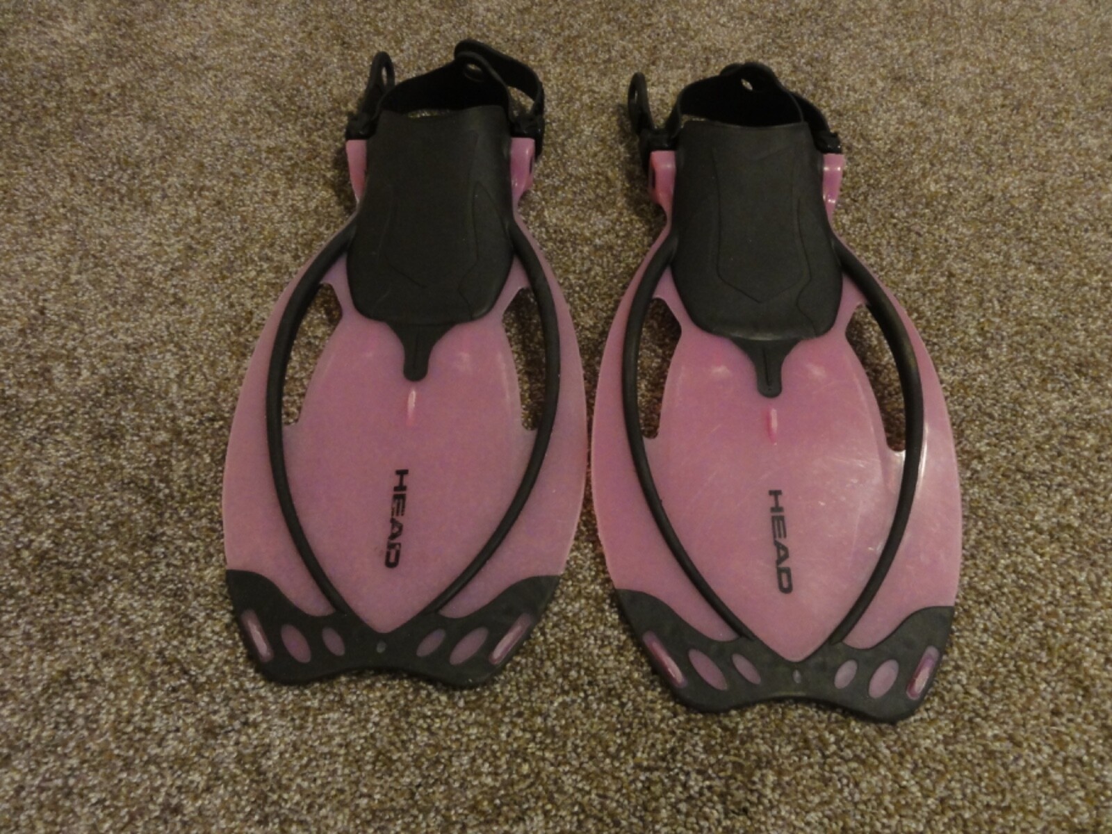 KIDS PINK & BLACK HEAD FLIPPERS SIZE JRL/XL 1-4 EU 32-37 UK 13-4.5 ADJUSTABLE