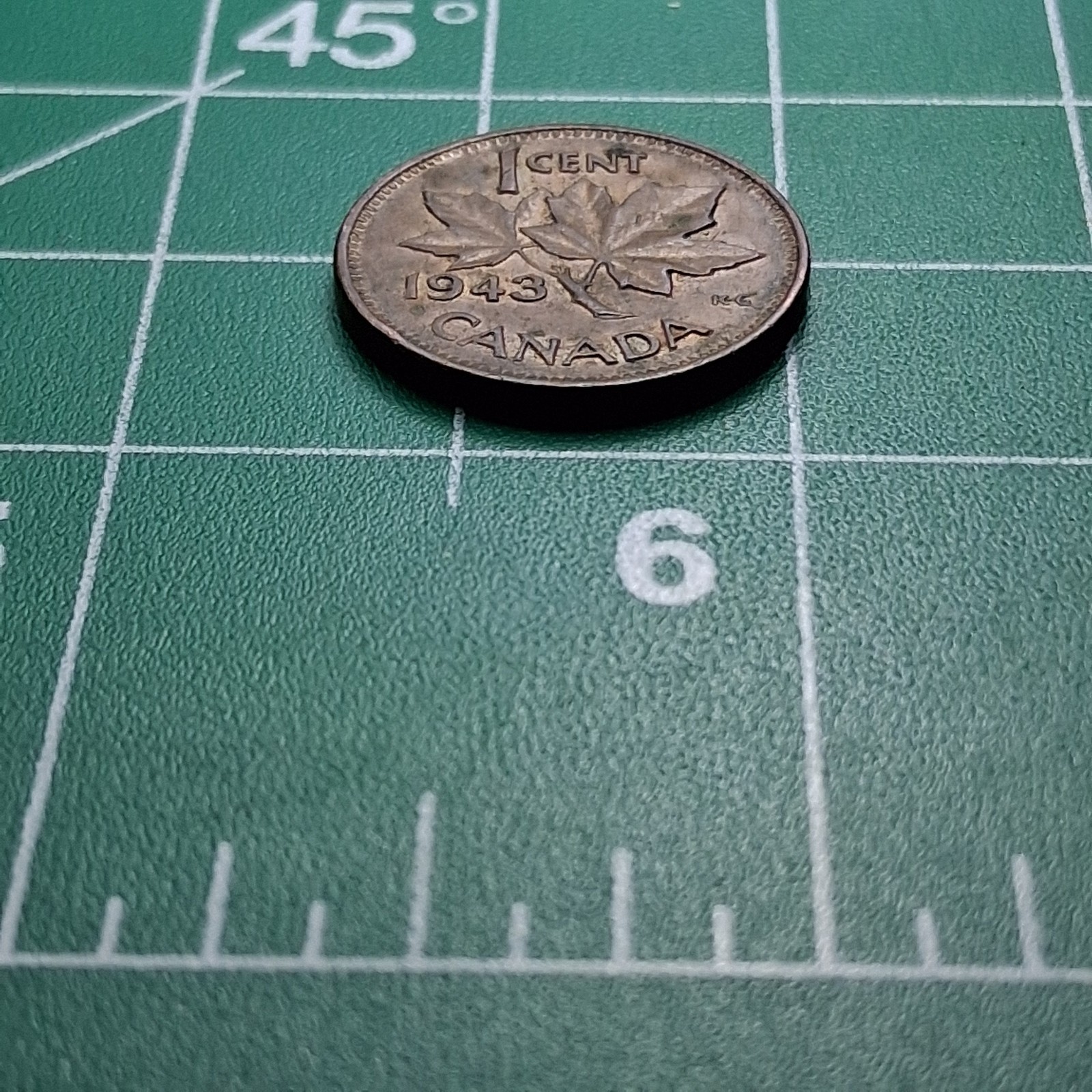 1943 Canada 1 Cent King George VI / Maple Leaf Bronze Coin
