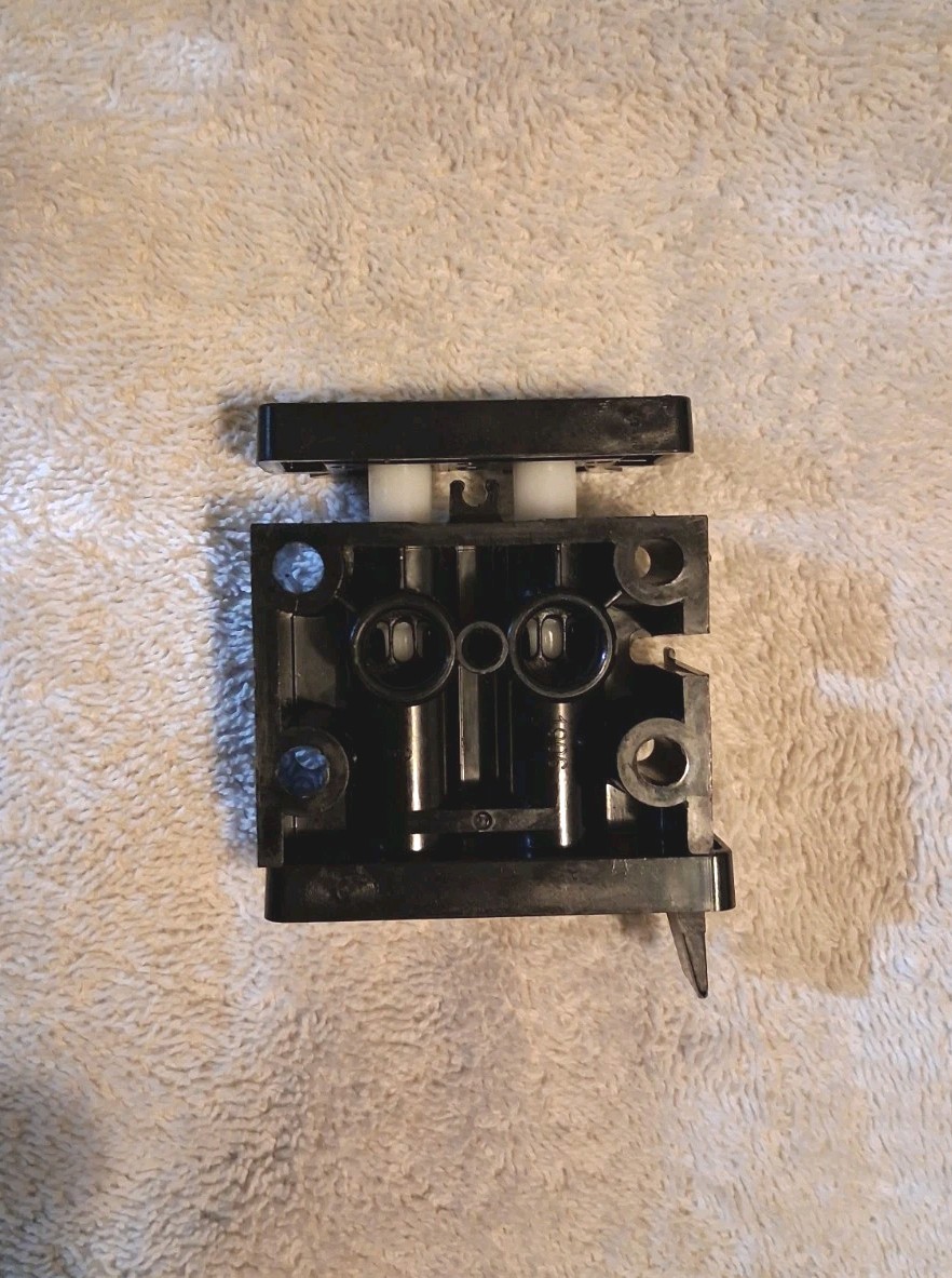Cornelius UF-1 Fountain Valve Mounting Block #1010847---Free Ship