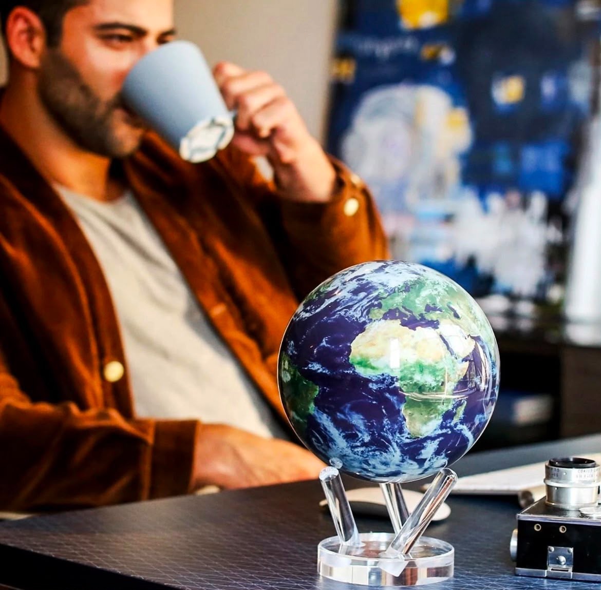 4.5” Self Rotating Globe Earth with Clouds Light Powered Home Office Decor