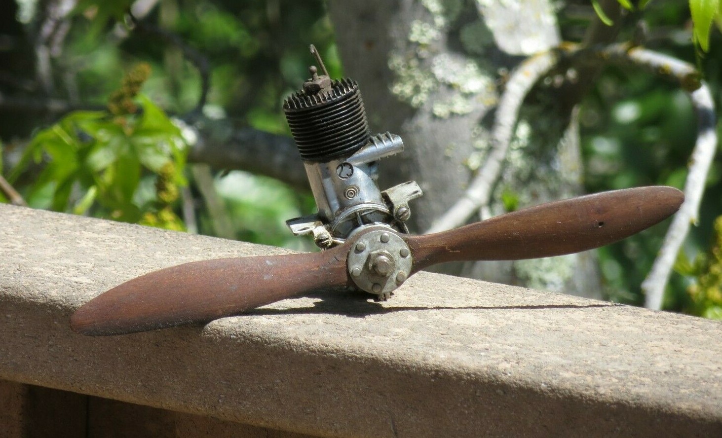Vintage Ohlsonn & Rice .23 23 Gas Tether Plane Airplane Engine w/ Prop