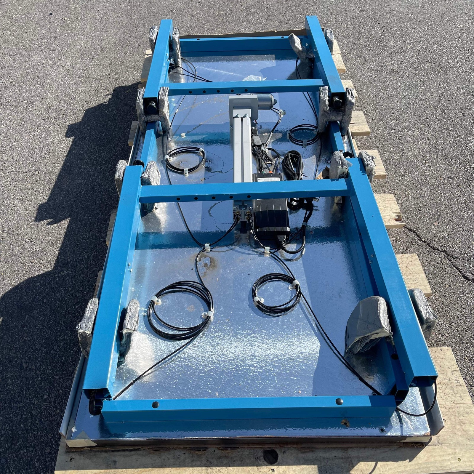 Z@ ERGOSWISS Work Table Lift System 70”x28” Blue