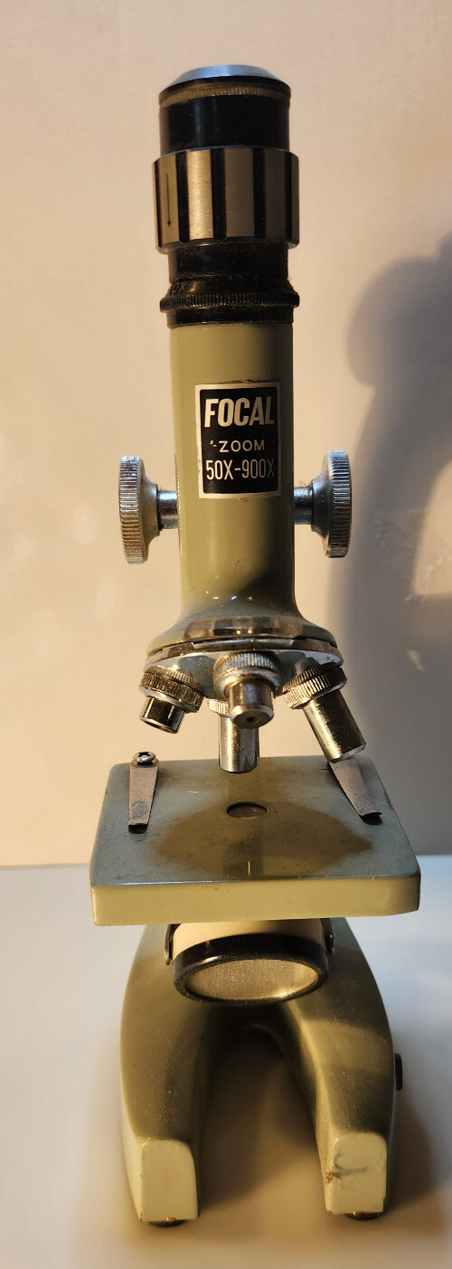 Vintage FOCAL Microscope Zoom 50X-900X Made in Japan 9.5"high x 2.5"wide 