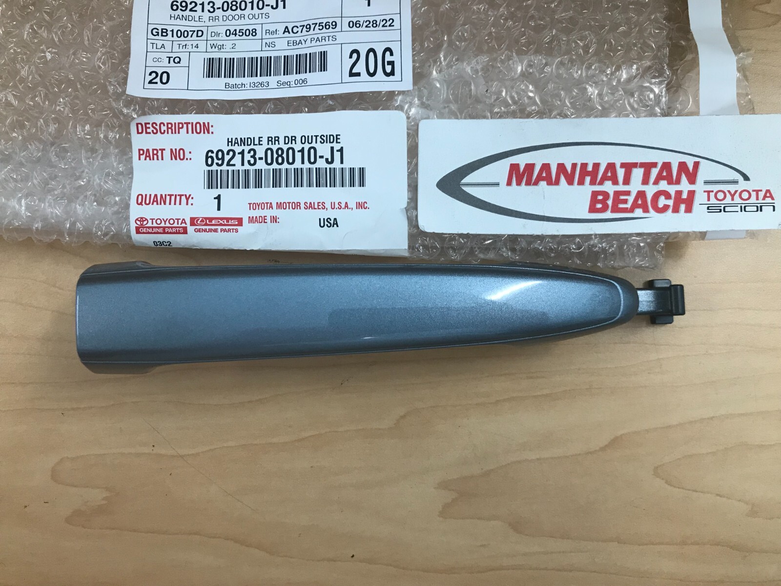 04-09 SIENNA SIDE SLIDING DOOR HANDLE 69213-08010-J1 BLUE 8R5 GENUINE TOYOTA