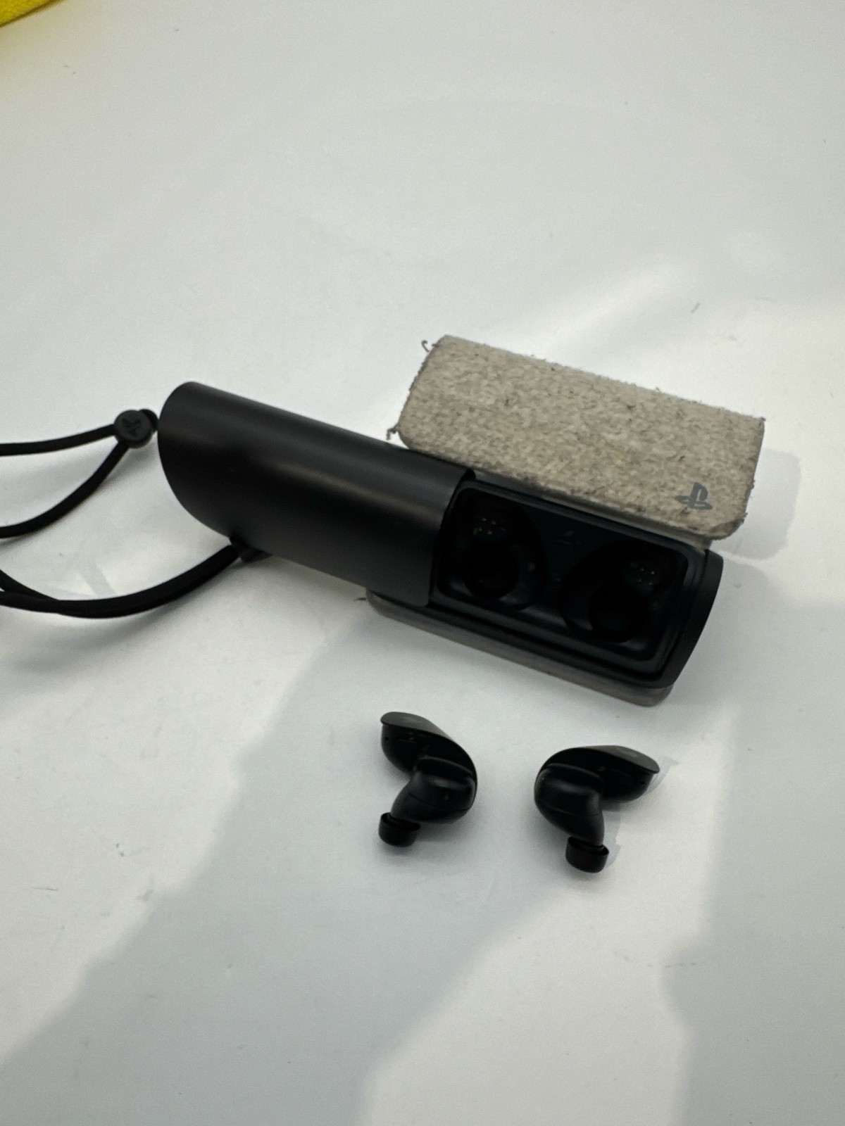 PlayStation Pulse Explore Wireless Earbuds Bluetooth Midnight Black (2)