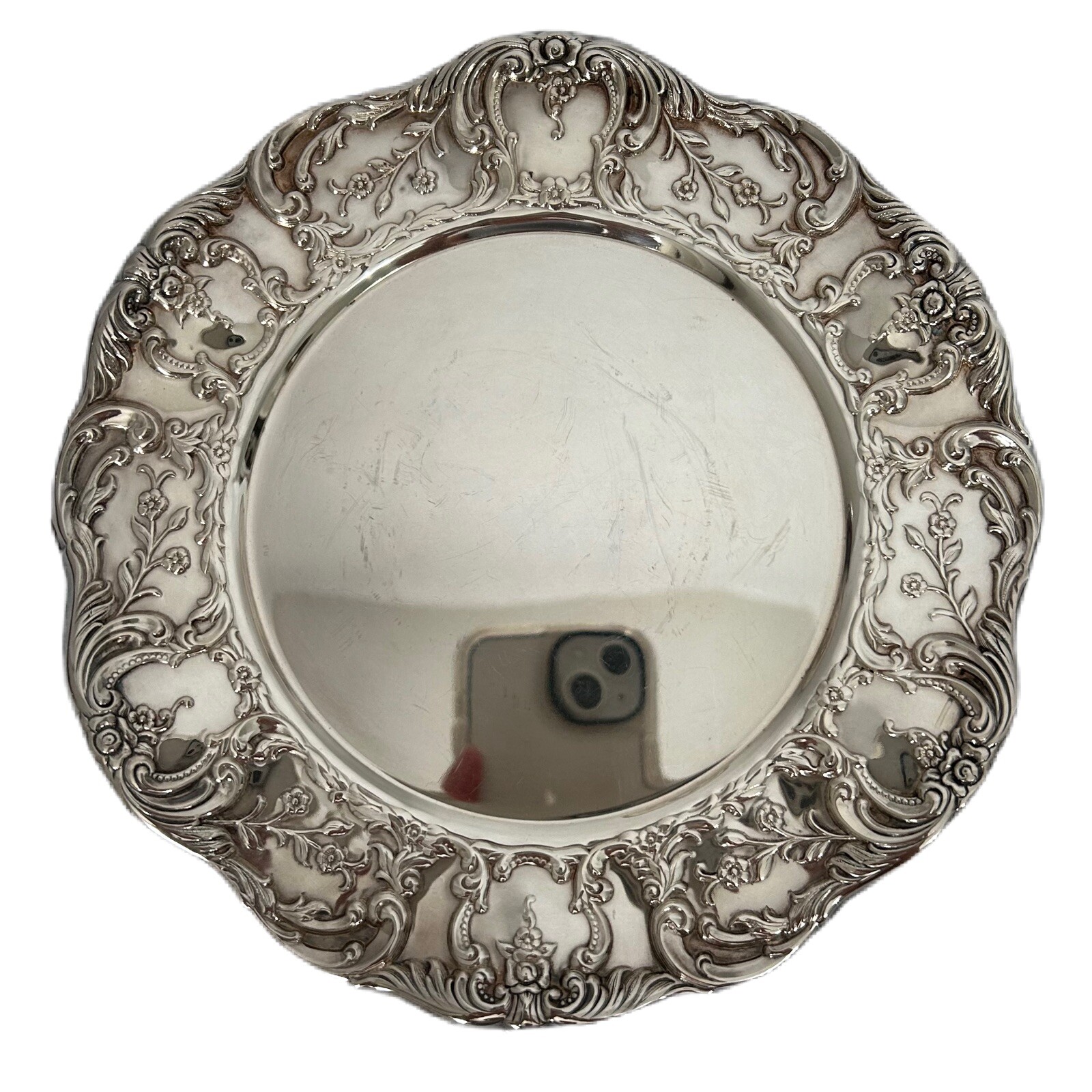 Wallace Silverplated 8" Salad Plate 1663 Grand Victorian Vintage Repousse USA