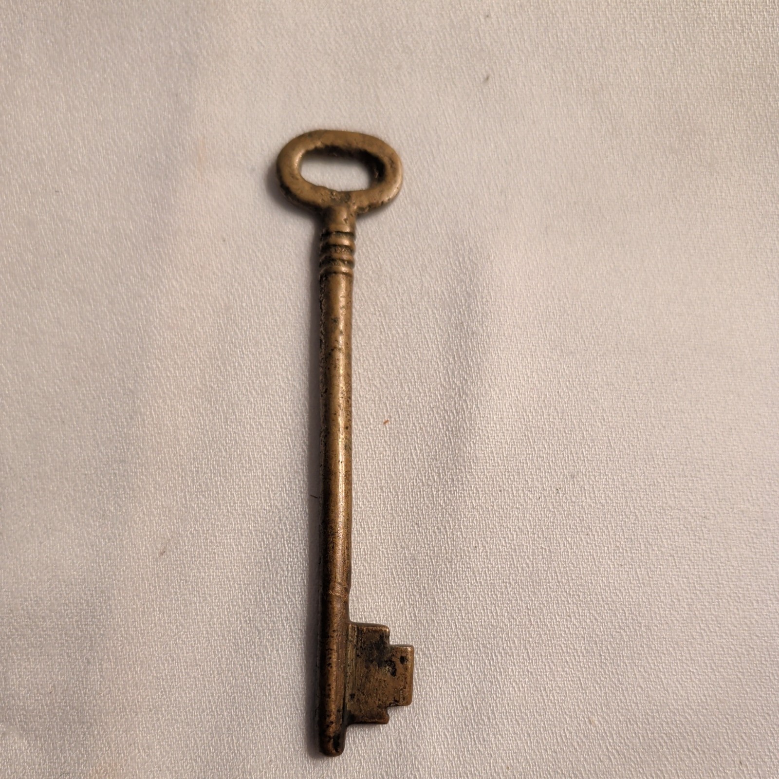 Vintage Brass Skeleton Key, 4.5 inches