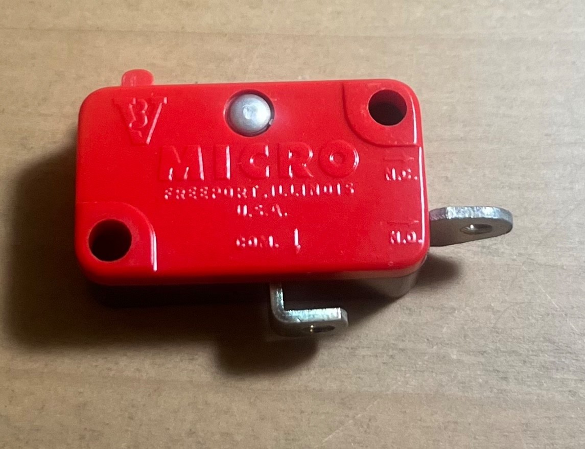Lot of 25 Micro Switch mini snap 15A - 1/3HP