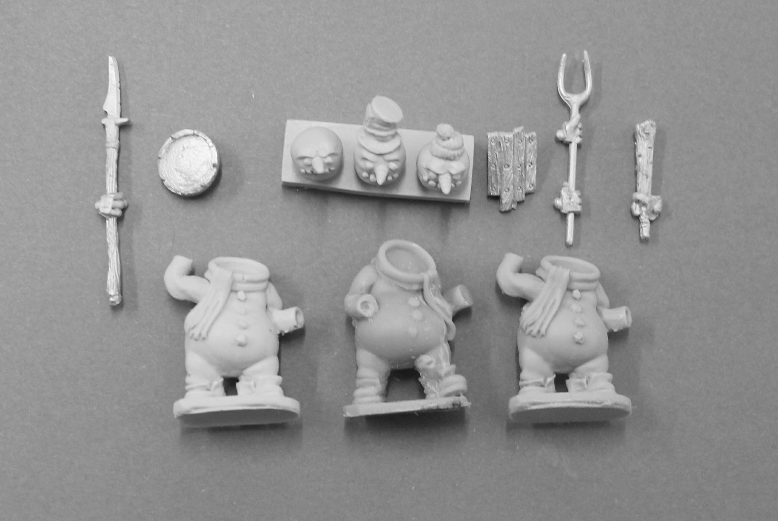 Unpainted Fantasy Resin Snowmen-28mm Scale-WhiteMetal Weapons Alternative Armies