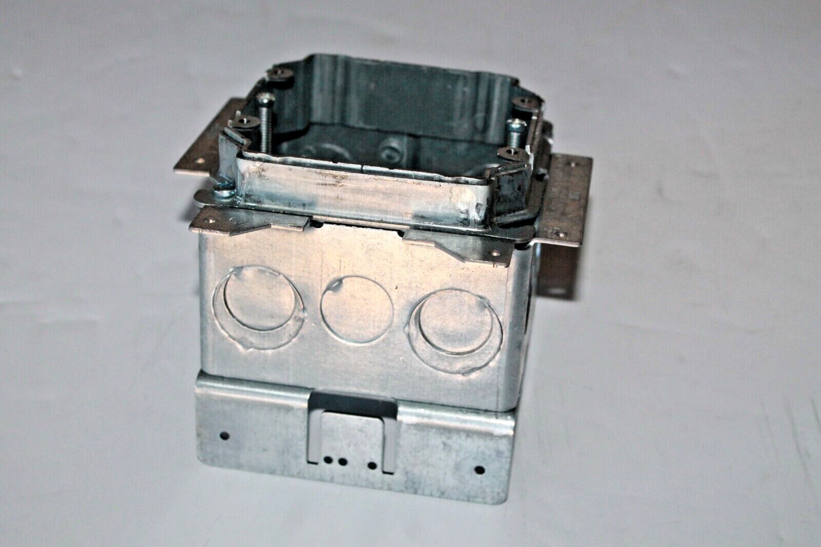 Caddy A1F 4" Electrical Box Stud Mount