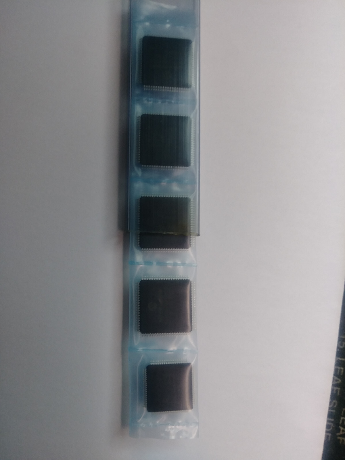 lot 5pc Microchip dsPIC30f6010
