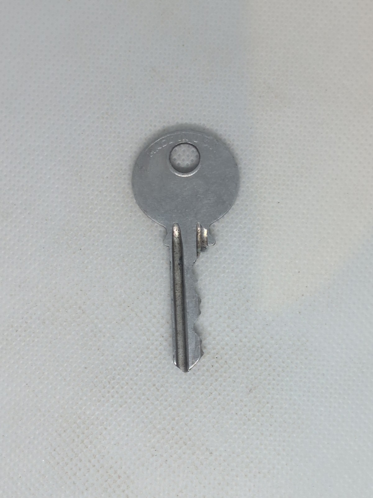Yale Key 84A989