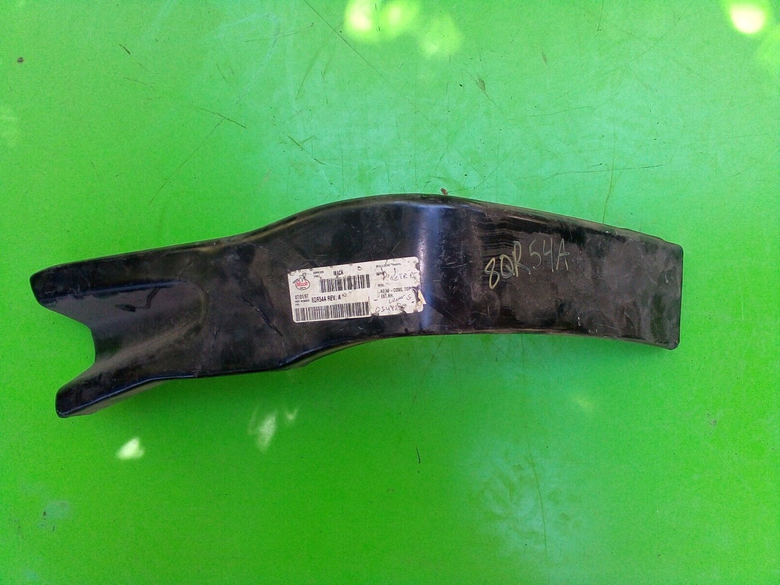 New OEM RH Cowl Top Reinforcement Body Panel for Mack 8QR54A