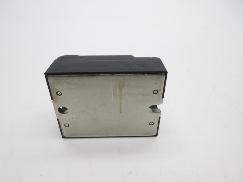 CRYDOM HD4890-10 4-32VDC 90A NSMP