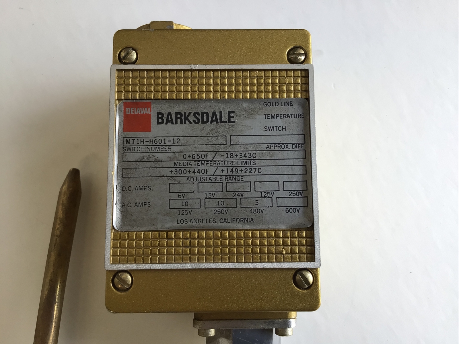 Barksdale Controls MT1H-H601-12 Temperature Switch NOS