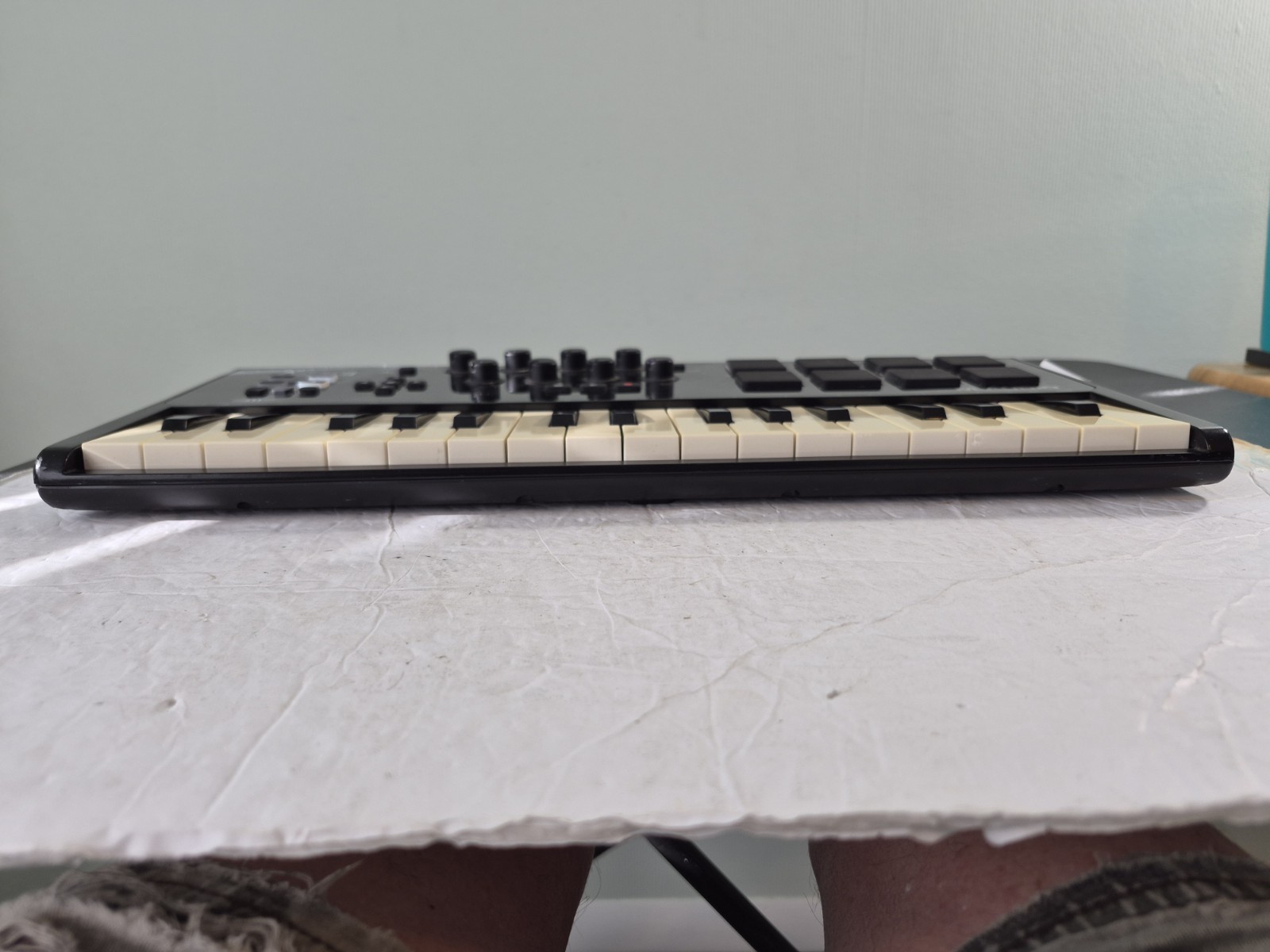 M-Audio Axiom Air Mini 32 USB Midi Controller (No USB Mini-B Cable)