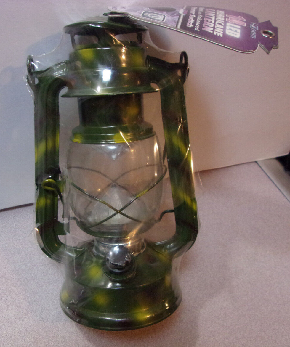 i-Zoom Utility 14 LED 35 Lumens Hurricane Lantern Green Camo Color  New! 9.5"