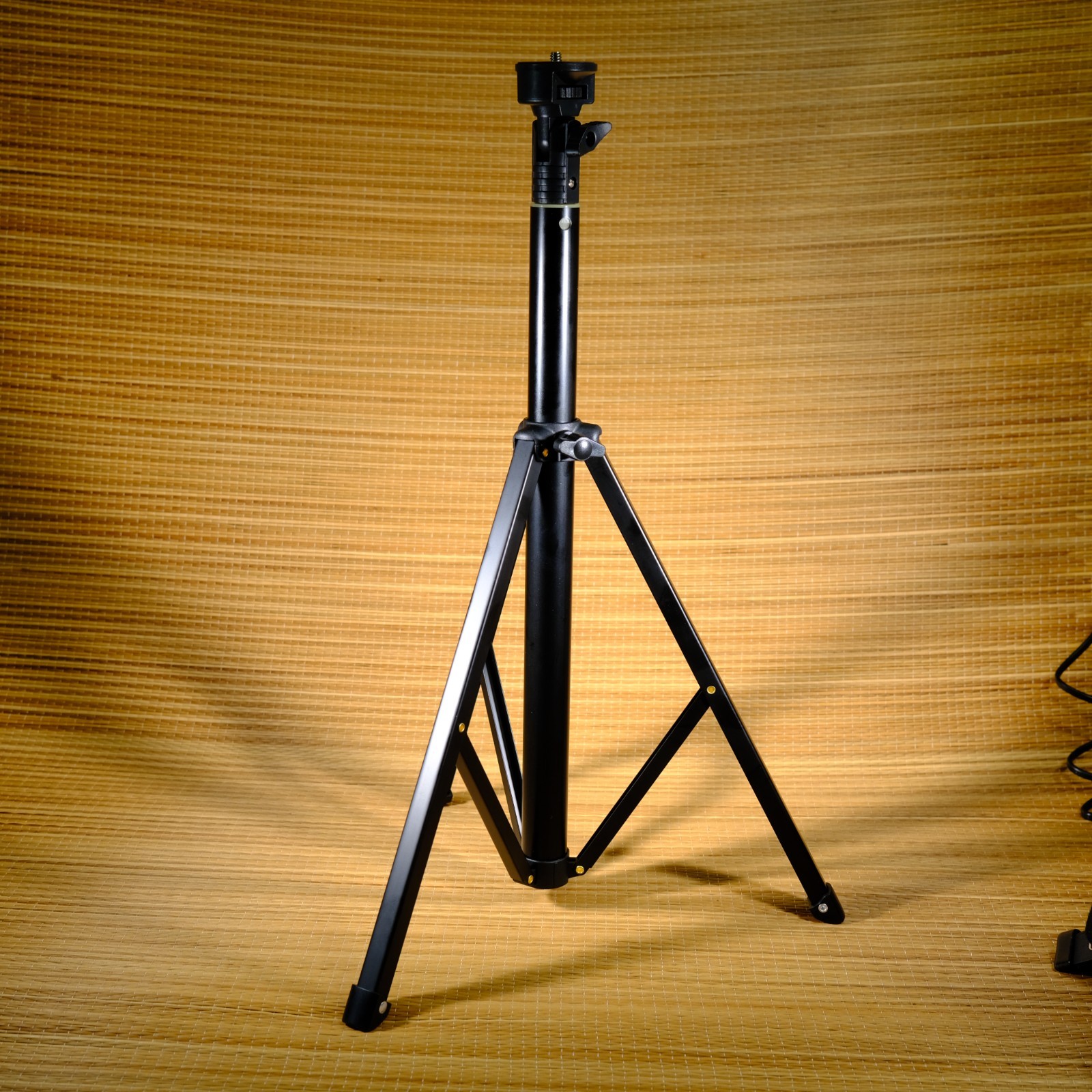 BRAND NEW - Tabletop Light Stand or Background Stand - 17" tall - w/ Tilt Head