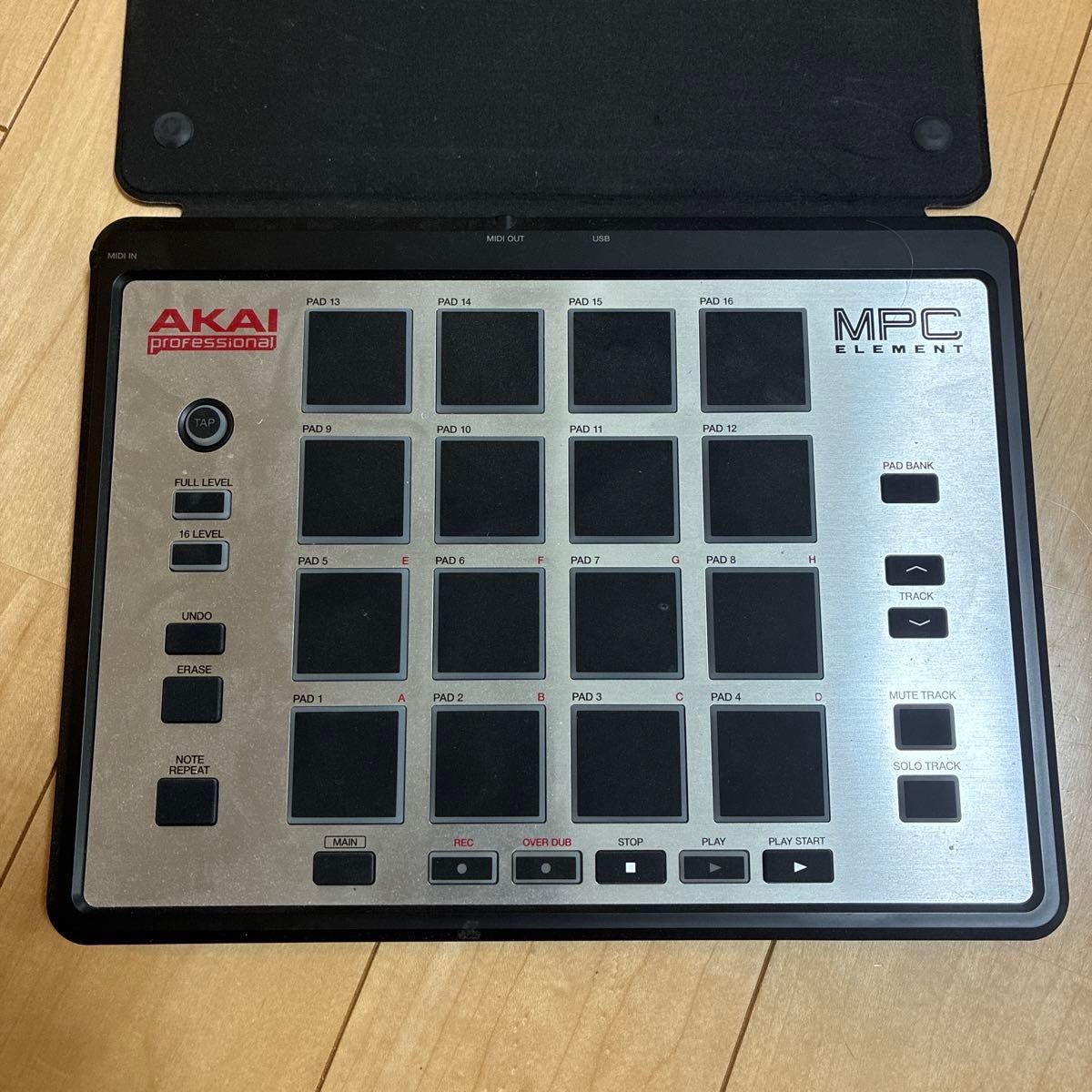 Akai Professional MPC Element Sampler & Sequencer Controller 16 Pad Working