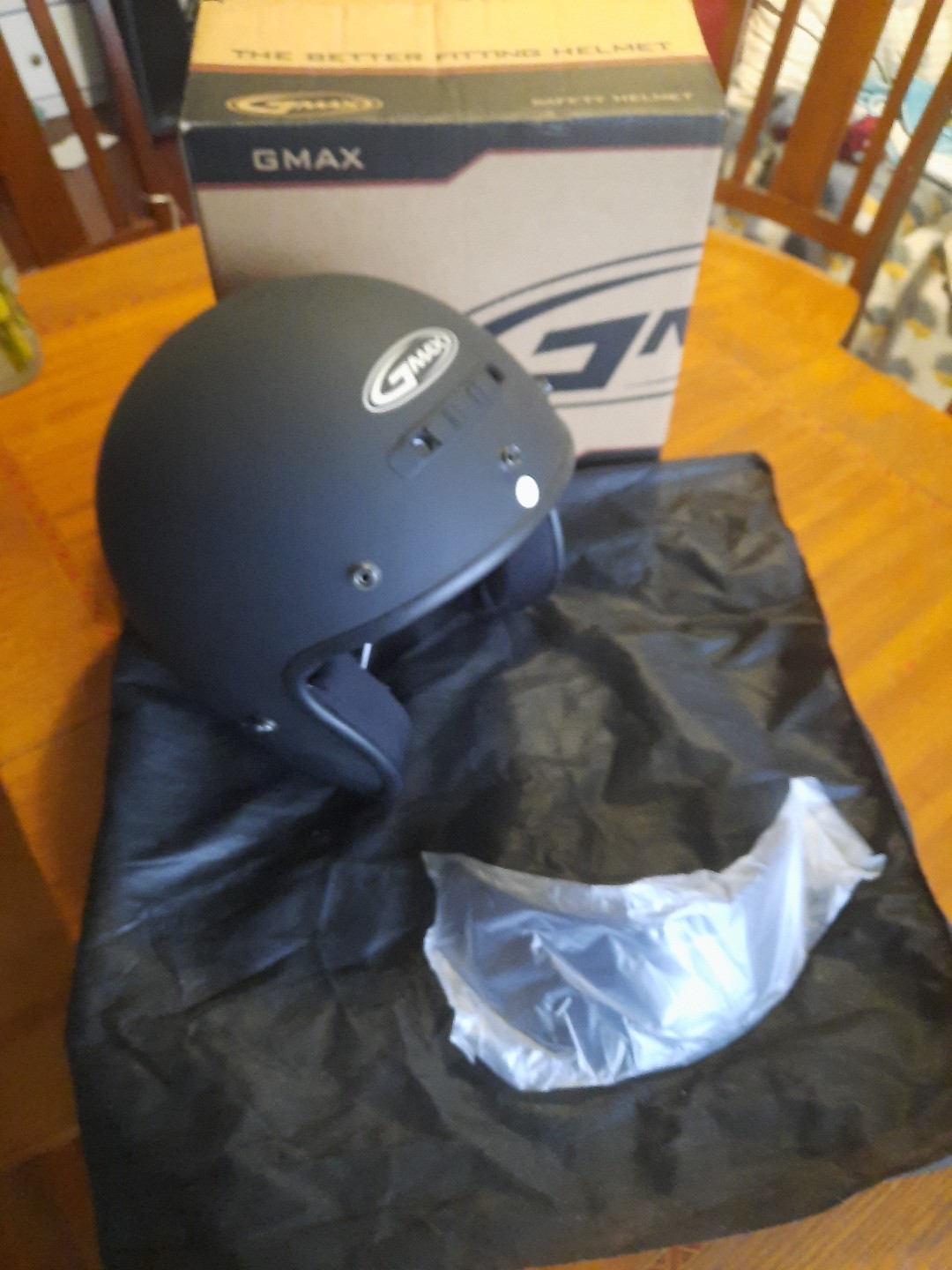 Gmax Helmet Light GM2S Matte Black XL