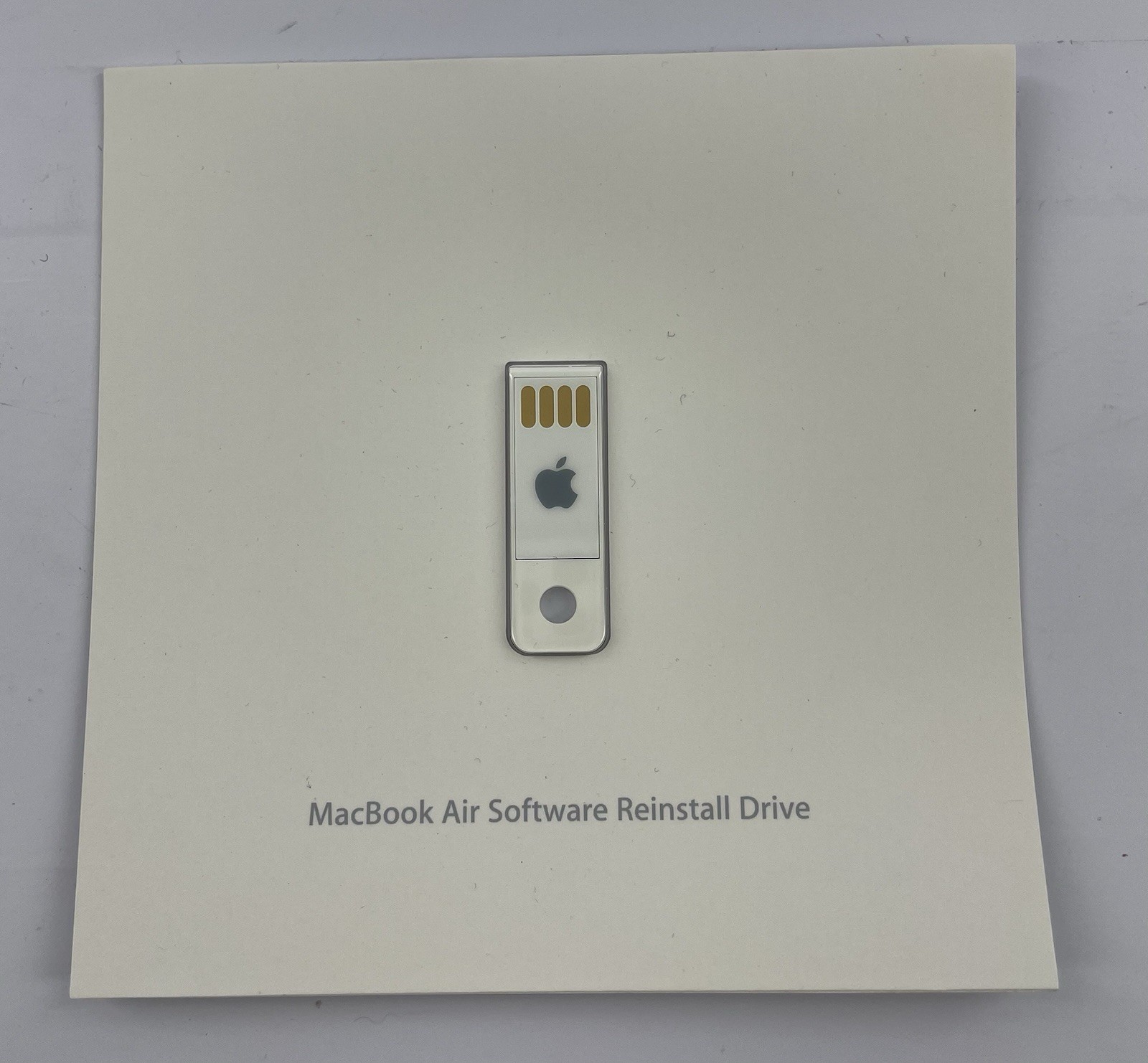 Apple MacBook Air Software Reinstall Drive Max OS X v 10.6 iLife 11 Model A1384