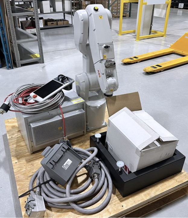 HIGH-PERFORMANCE ABB IRB 1200-5/0.9 ROBOT WITH CABLES CONTROL AND PENDANT